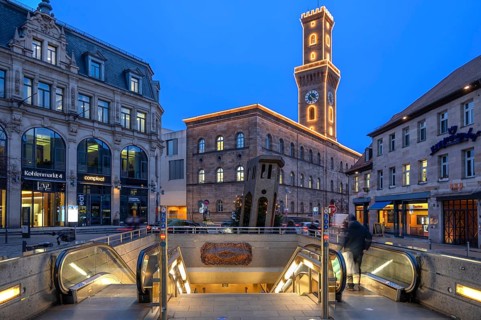Fürth Town Hall in evening lighting, the tower is imitated the tower of the Palazzo Vecchio in