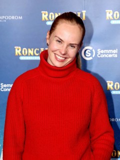 Clara Lösel, Roncalli Christmas Circus Premiere, Tempodrom, Berlin 19.12.2025