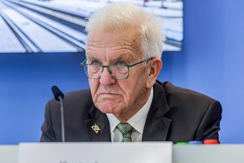 Prime Minister Winfried Kretschmann (Greens) . Portrait. Special meeting of the Stuttgart 21