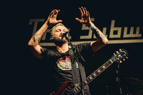 Billy Lunn, singer and guitarist from The Subways live on For Eternity Tour 2025 at Hole44 in