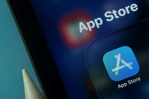 16 Nov 2025- Dhaka, Bangladesh: Close-up of App Store app icons on a iPad screen