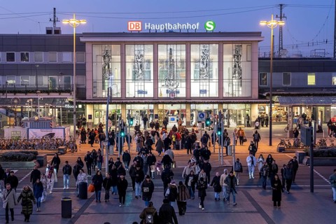 Dortmund Central Station, Station Building, Station Foreground, Pedestrian Crossing at Königswall