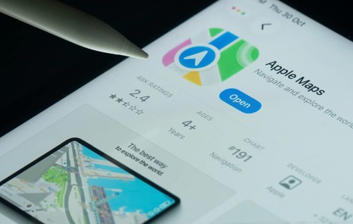 Dhaka, Bangladesh- 30 Oct 2025: Apple Maps app on a iPad screen with a pen pointing at the open