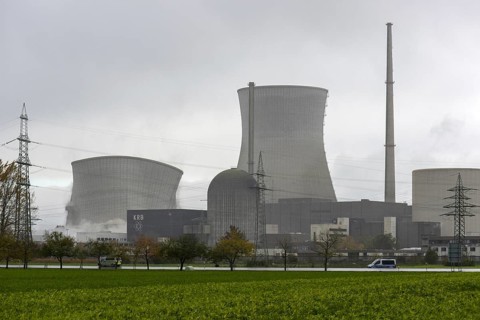 Demolition of the 160m high cooling towers of the disused Gundremmingen nuclear power plant (AKW