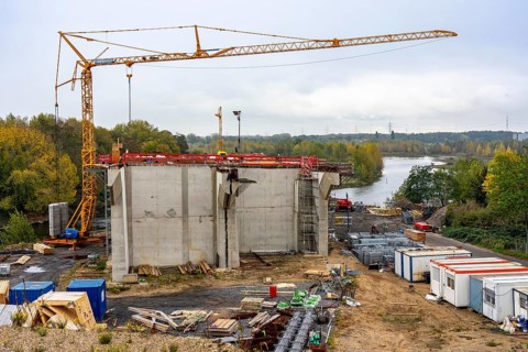 Four-lane new building of the town bypass in Wesel, B58n, here the bridge structure across the