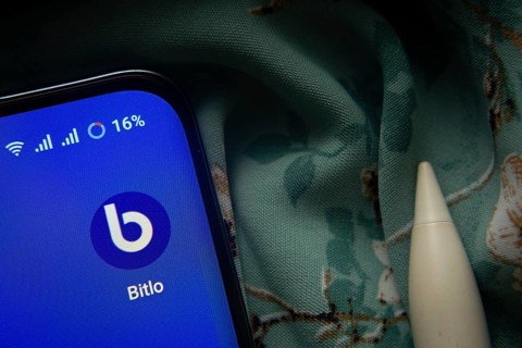 Dhaka, Bangladesh- 07 May 2025: Bitlo app icon is seen on smartphone