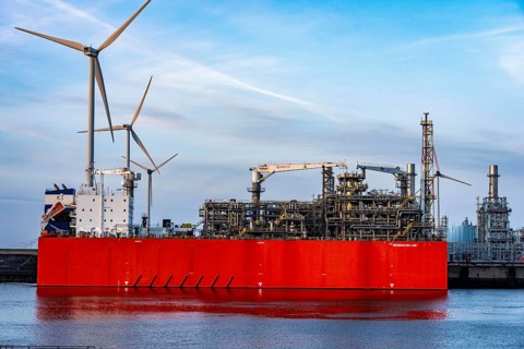 Liquefied gas terminal, so-called FRSU's, floating storage regasification units, factory ship