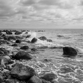 Surf on Gakow shore, stones and boulders, Sassnitz, Jasmund National Park, Rügen, island, Baltic