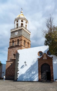 Iglesia de Nuestra Señora de Guadalupe Church with bell tower, Plaza de la Constitución, Teguise,