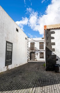 Typical white houses with wooden doors and windows, Teguise, Lanzarote, Canary Islands, Spain