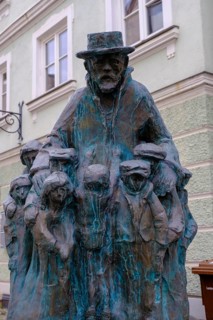 Janusz Korczak 1878 1942, with the children, 2003, memorial, bronze, Günzburg, Swabia, Bavaria,