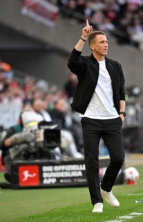 Coach coach Daniel farmer VfL Wolfsburg gesture on the sidelines soccer Bundesliga, MHPArena, MHP