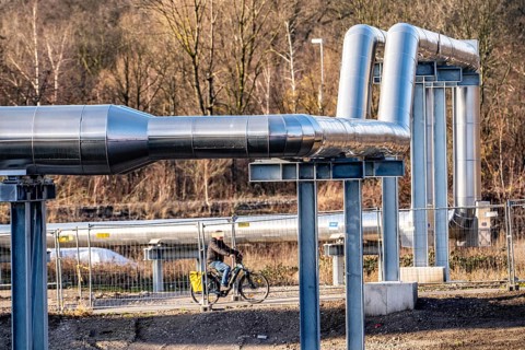Iqony district heating pipelines at the city port, crosses the Rhine-Herne Canal in Essen, North