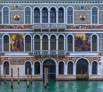 Decorative façade with mosaics at Palazzo Barbarigo Minotto, on the Grand Canal, Venice, Veneto,