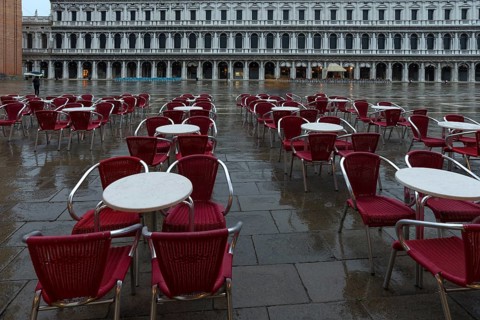 Empty St. Mark's Square with Old Procuration arcades, 16th century, St. Mark's Square early in the