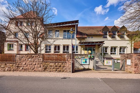 Kindergarten, Kinderwelt Waldaschaff, Catholic Kindergarten St. Michael, commercial building,