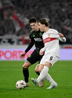 Tackle, action Tomas Cvancara Celtic Glasgow FC (11) vs Angelo Stiller VfB Stuttgart (06) Football