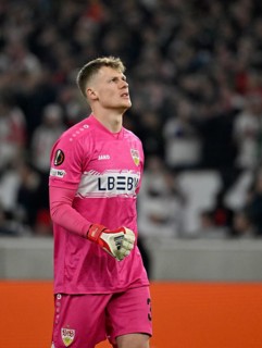 Goalkeeper Alexander Nübel VfB Stuttgart (33) Looking up Football UEFA Europa League, MHPArena, MHP