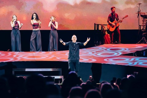 Eros Ramazzotti live on Una Storia Importante - World Tour in the Munich Olympic Hall on 25.02.2026