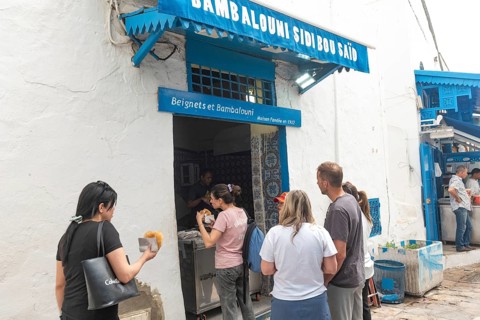 May 17th 2024. Sidi Bou Said, Tunisia. Bambalouni, traditional Tunisian doughnuts, deep fried in