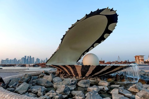 Doha, Qatar. September 20th 2019 The Doha Pearl Monument and Fountain, a popular spot for photos,