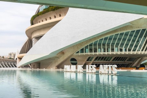 Palau de les arts reina sofia, an iconic architectural landmark by santiago calatrava, standing