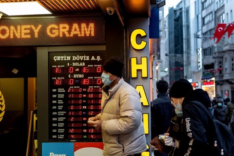 Istanbul, Turkey. December 18th 2021 A currency exchange office during an economic crisis in Turkey