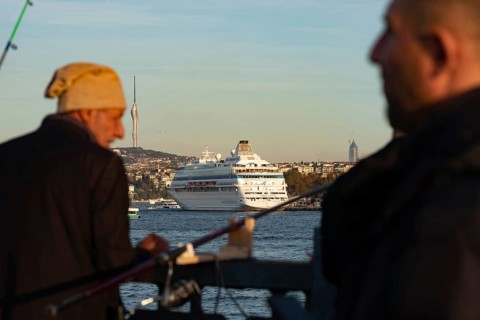 Istanbul, Turkey. November 14th 2023 A huge cruise ship carrying tourists moored at the entrance to