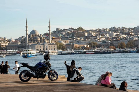 Istanbul, Turkey. November 14th 2023 View of Yeni Cami, New Mosque from the Halic ferry port at