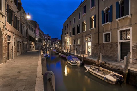 Quiet evening mood on a side canal in the Dorsodoro district, Venice, Veneto, Italy