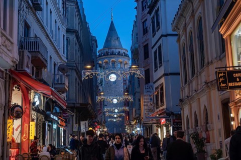Istanbul, Turkey. January 3rd 2025 Night life at the Galata Tower and museum, a medieval Genoese