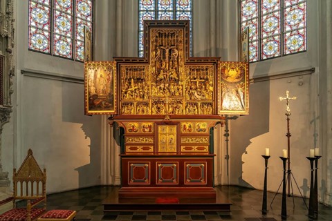 Altar of the Catholic parish church of St. Peter and Paul in Straelen, North Rhine-Westphalia,