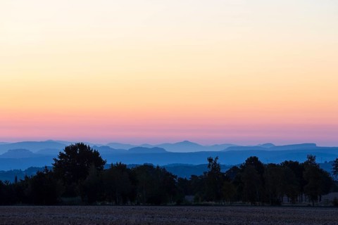 Colourful morning sky towards Saxon Switzerland seen from Lerchenberg, sunrise, Lerchenberg,