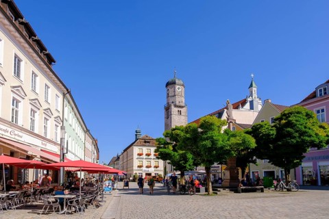 Stadtplatz mit Marienkirche, Weilheim, Upper Bavaria, Bavaria, Germany