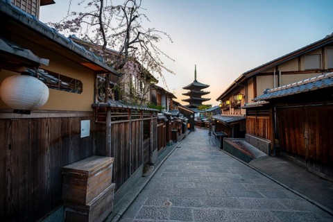 Yasaka dori historic street in the old town with traditional Japanese houses, five-story Yasaka