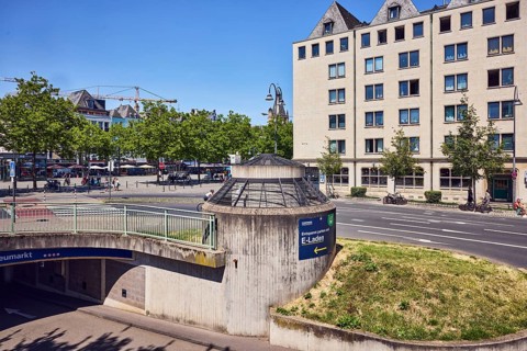 Heumarkt underground car park, row of houses, residential and commercial buildings, general