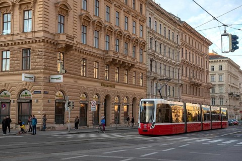 Vienna, Austria October 14th 2024 49 Hutteldorf Tram in the first district Innere Stadt, near