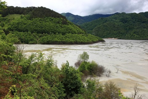 Romania, poisonous lake at the mining village of Rosia Montana, Goldbach, Geamana sedimentation