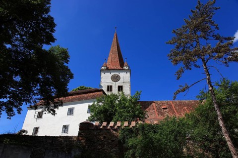 Fortified church in Großschenk, Cincu, an important fortified church of the Transylvanian Saxons in