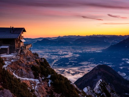 Reichenhaller Haus am Hochstaufen bei Dawn, unten Salzburg, Bad Reichenhall, Berchtesgadener Land,
