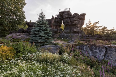Rock Gate Potters with Sun Transit on Summer Solstice, Mountain Potters near Oybin, Sun Shrines of