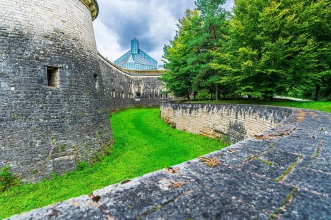 Exterior view of Mudam Luxembourg – Musée d'Art Moderne Grand-Duc Jean on the Kirchberg Plateau in