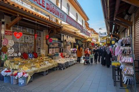 Lively traditional market with various stalls and shopping streets, Konya, Central Anatolia, Turkey