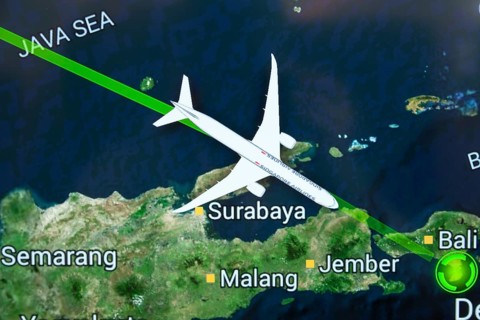 Route display on board a Singapore Airline aircraft