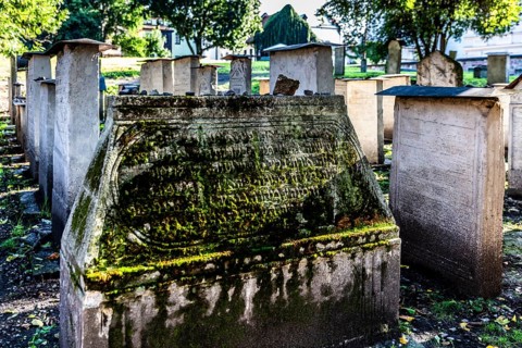 Remuh Cemetery, 1551, Remuh Synagogue, 1553, one of two synagogues still in use today, Kazimierz