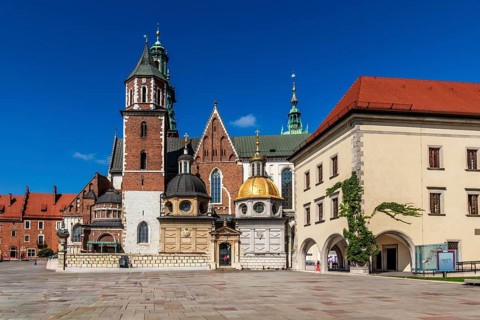 Castle and Cathedral, Wawel Castle, Wawel Castle, former center of Polish monarchy, founded around