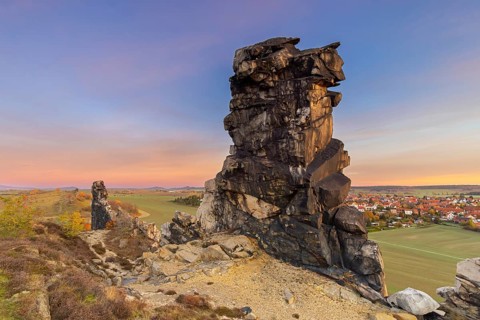 Teufelsmauer, Devil's Wall at sunrise, eroded sandstone rock formation Mittelsteine near