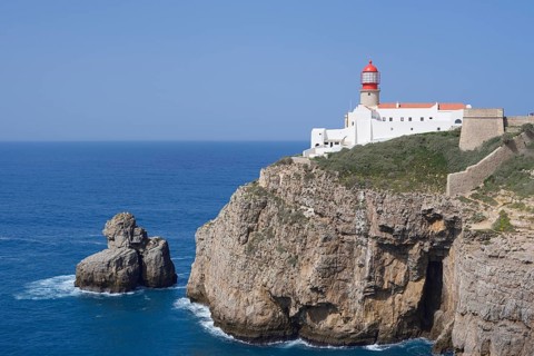 Lighthouse on the Cliff, Cabo de Sao Vicente, Cabo de São Vicente, Sagres, Algarve, Portugal
