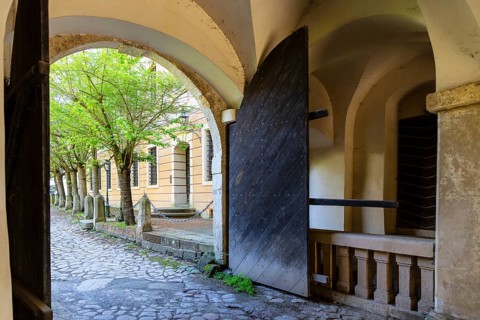 Gate crossing at Landschloss Zuschendorf, Pirna, Saxony, Germany