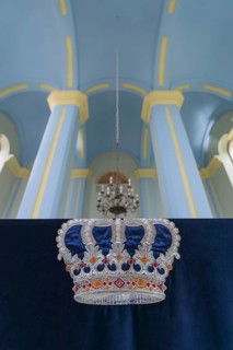 Crown on a cloth in the restored Choral Synagogue, built from 1842-1865, Drochobych, Ukraine